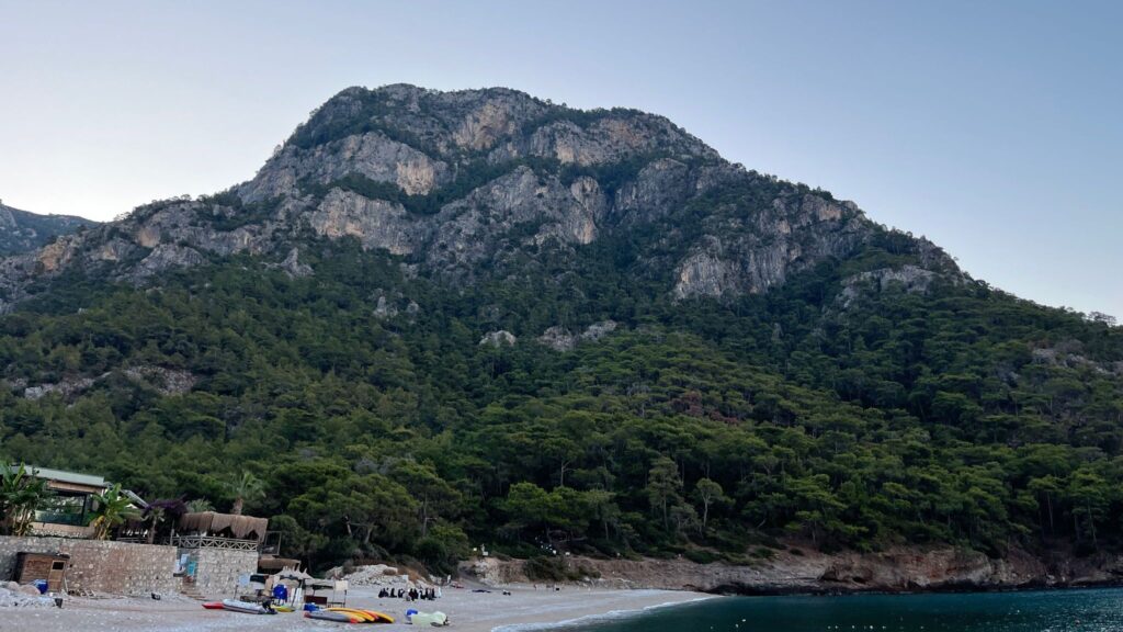 Kabak Koyu,  ege bölgesi kamp alanları arasındaki en iyi seçenek.