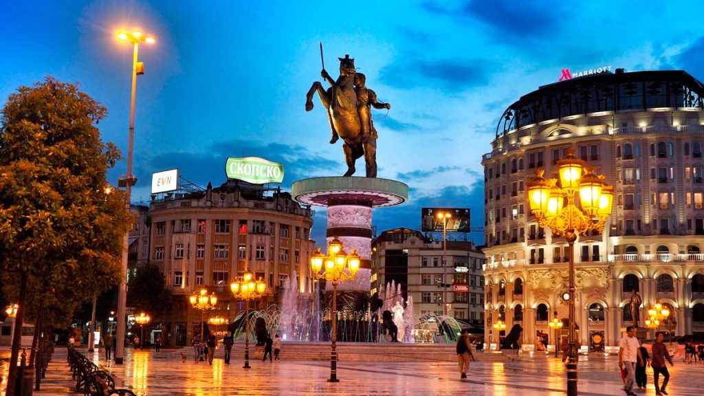 Makedonya meydanı üsküp