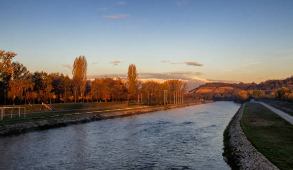Vardar nehri.