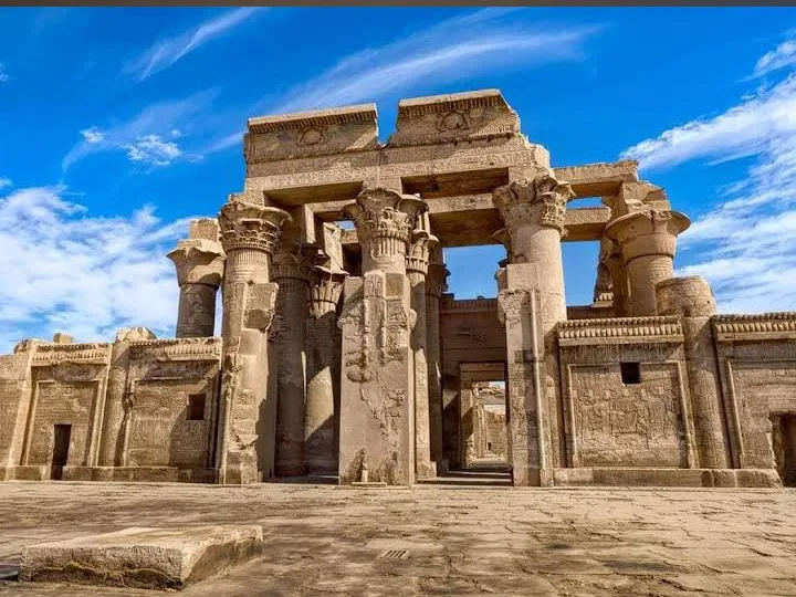 Nil Nehri kıyısında yer alan Kom Ombo Tapınağı, Antik Mısır’a ait eşsiz tapınak kompleksi